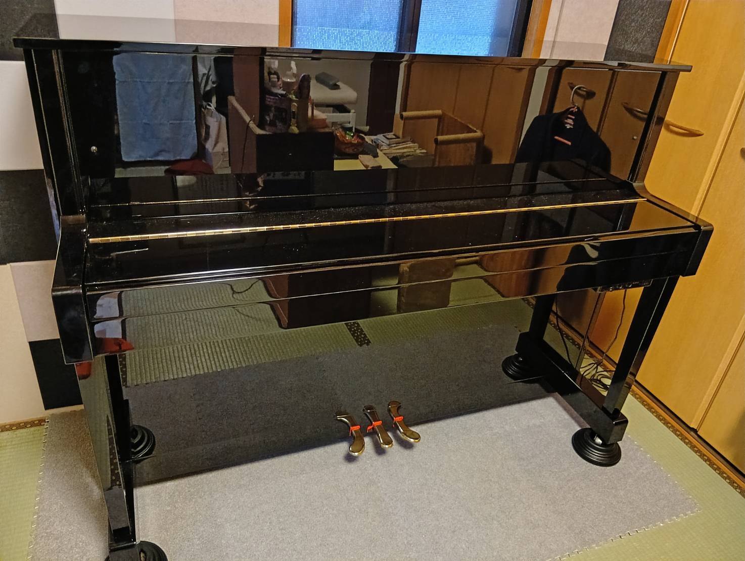 搬入されたピアノ